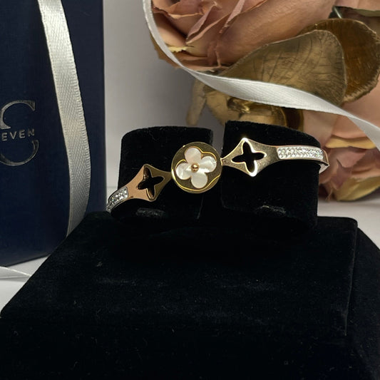 Flower charm