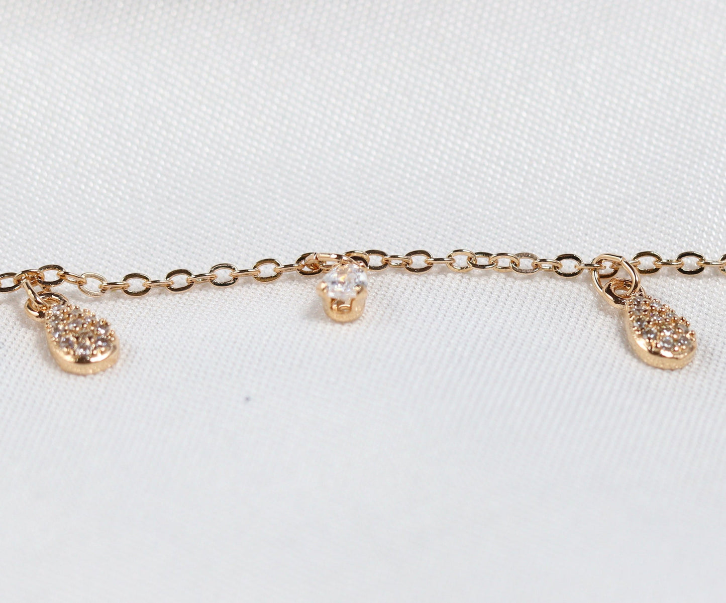Dropnecklace